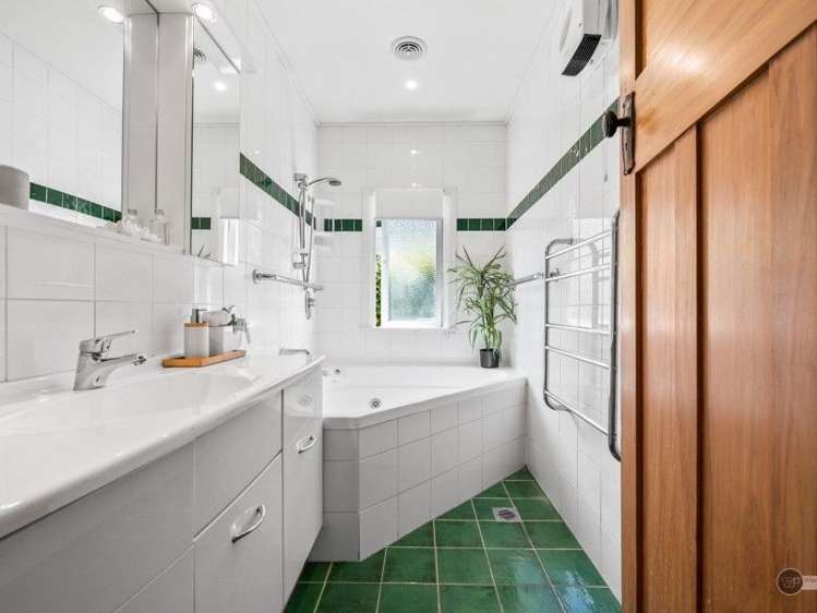 14 Bristol Square Central Hutt_8