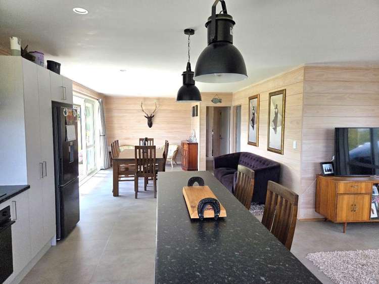 540 SH25  Te Rerenga-Kuaotunu Hwy_5