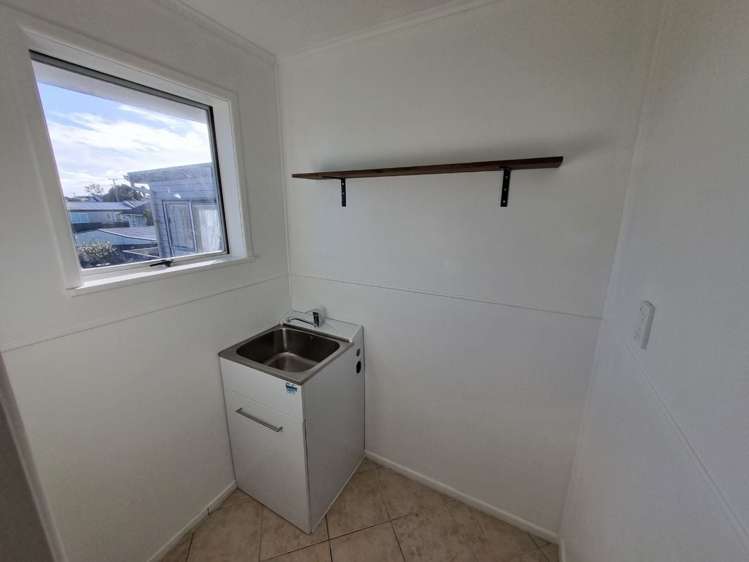 52 Hobart Crescent Wattle Downs_15