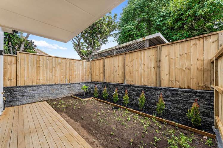 16B Moana Avenue One Tree Hill_12