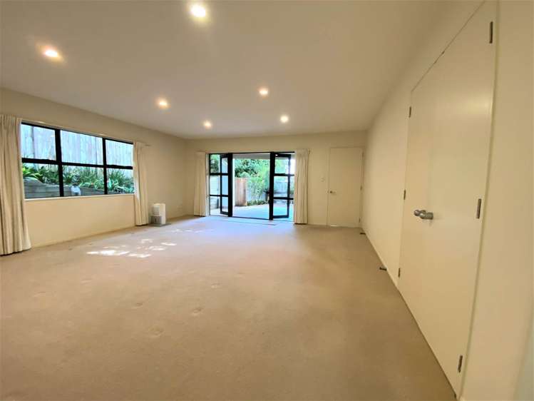 1/75 Beach Road Castor Bay_19