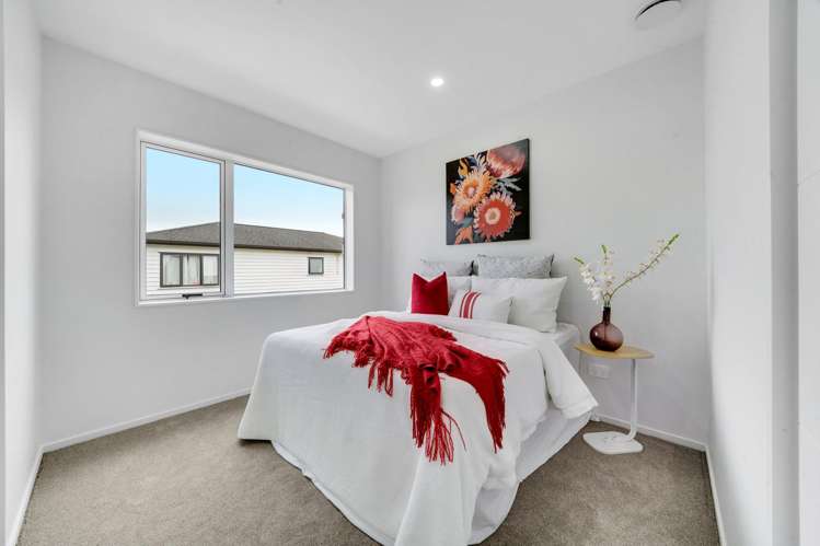 A-E/121 Tui Road Papatoetoe Central_11