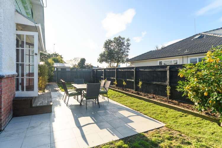 322 College Street West End_22