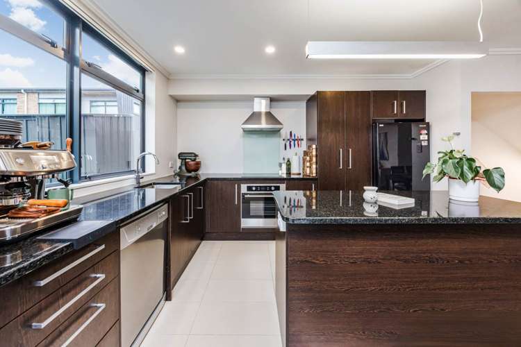 21-182 Flat Bush School Road_5