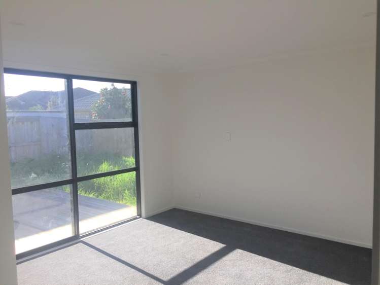 33 Awatira Drive Papamoa_5