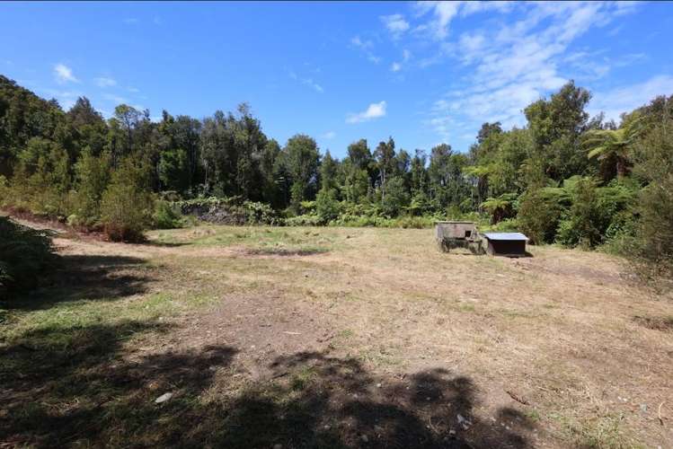 25 Scandinavian Street Hokitika_20