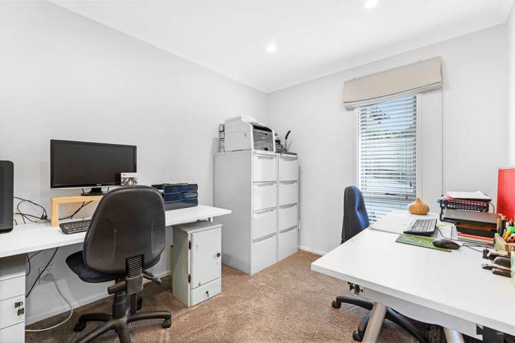 6 Gavinike Place Waimauku_24