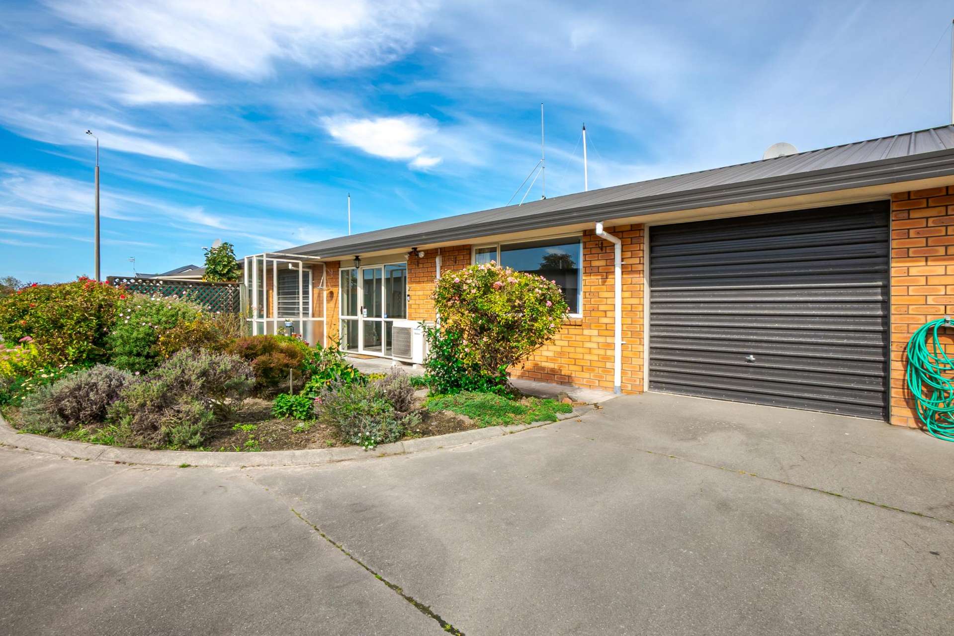 2/21 Preston Street West End_0