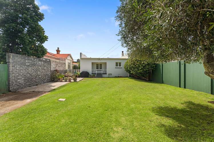 16 Akiraho Street Mt Eden_23