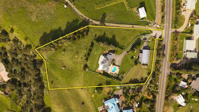 1382 Old North Road Helensville_3