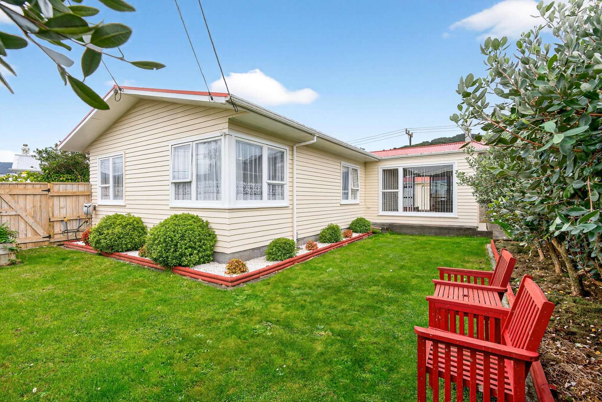 23 Karamu Crescent Wainuiomata_0