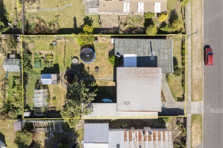 14 Pompolona Street Te Anau_25