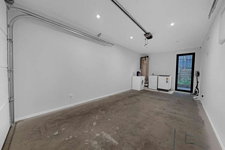 14/17 Parker Avenue New Lynn_17