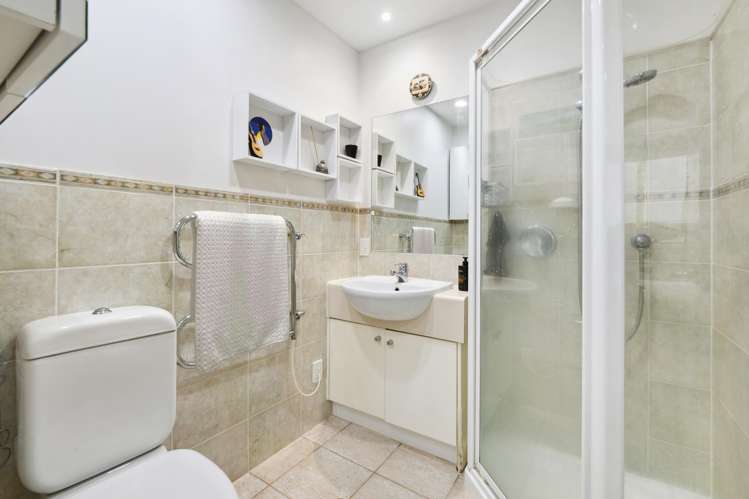 1E/175 Hurstmere Road Takapuna_14