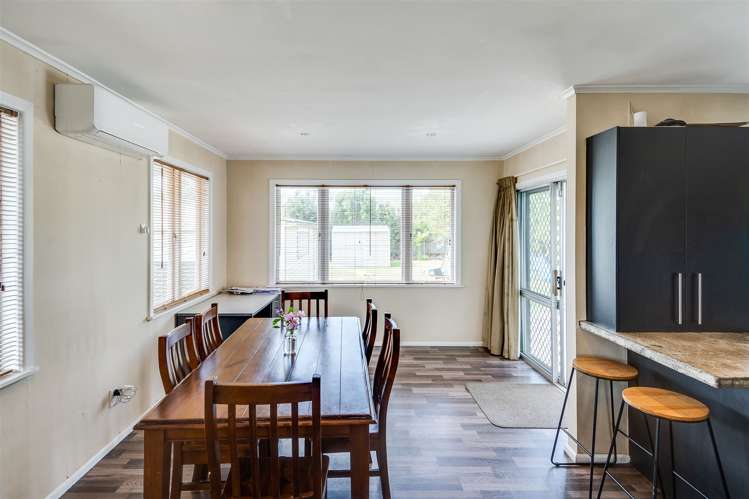 42 Harold Holt Avenue Onekawa_5