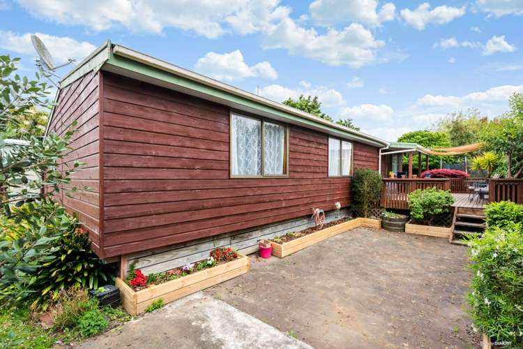 1/90 Wattle Farm Road Wattle Downs_12