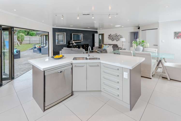 11 Woodview Rise Botany Downs_5