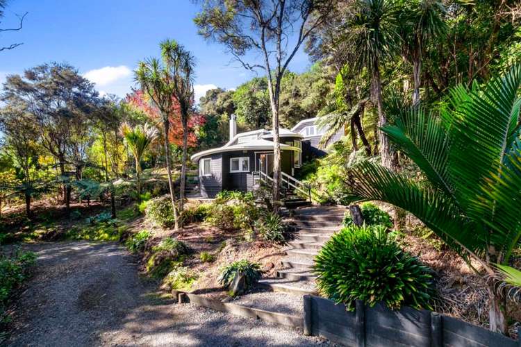 1080 Sandspit Road Sandspit_22