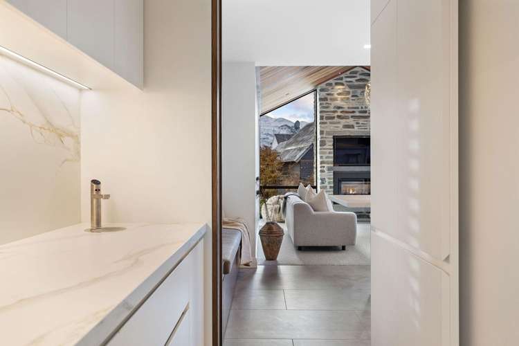 9c Caernarvon Street Arrowtown_36