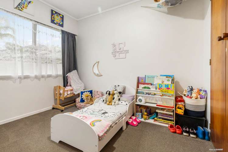 2/231 Queen Street Pukekohe_7