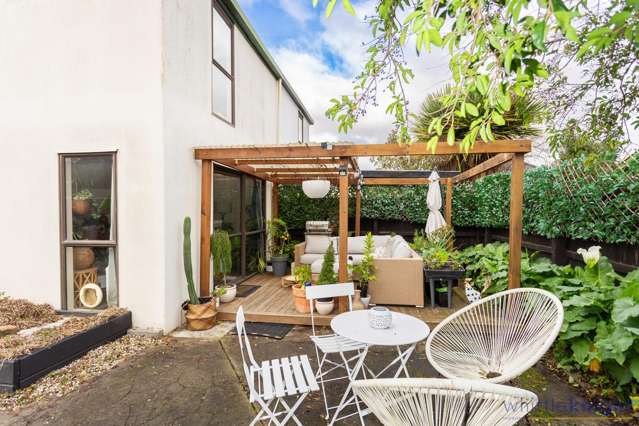 Affordable & Convenient in the Heart of Addington
