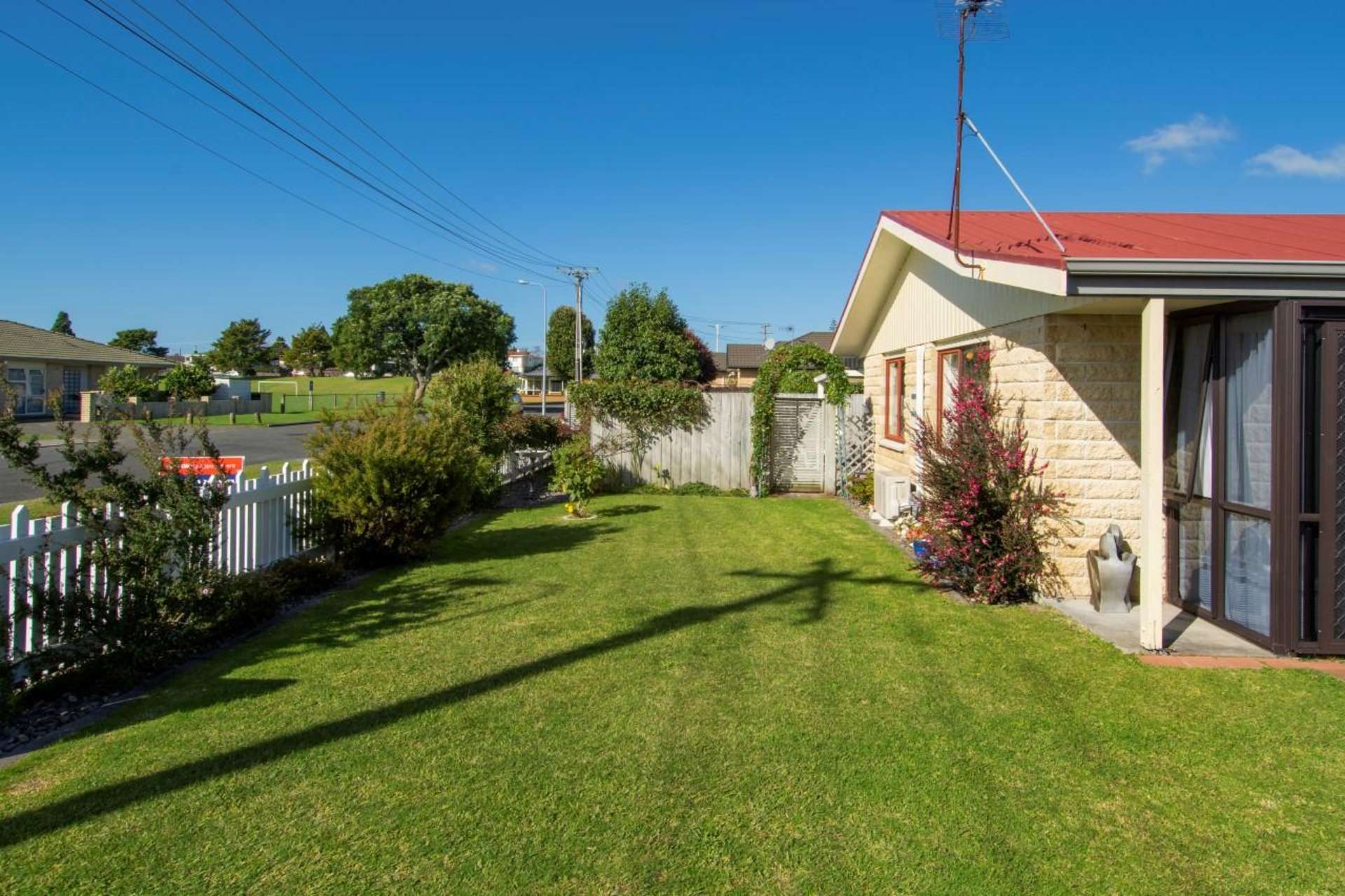 17a Pemberton Crescent Greerton_0