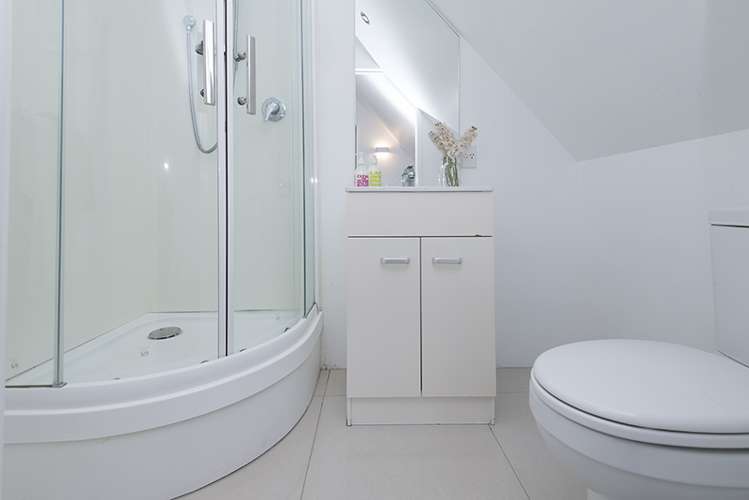 9a Luplau Crescent Cockle Bay_11