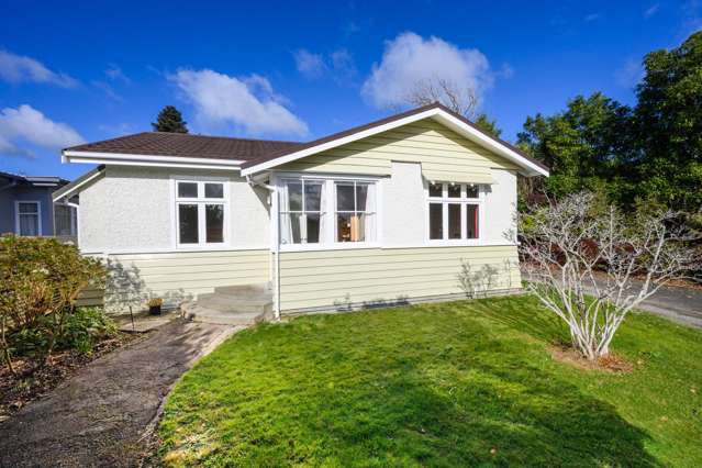 Charming, easy-care bungalow