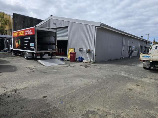 Workshop with Generous Yard