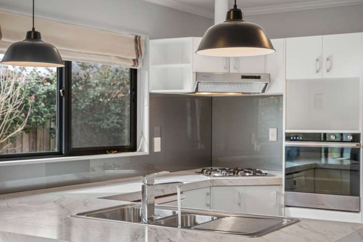 3A Livingstone Place_3