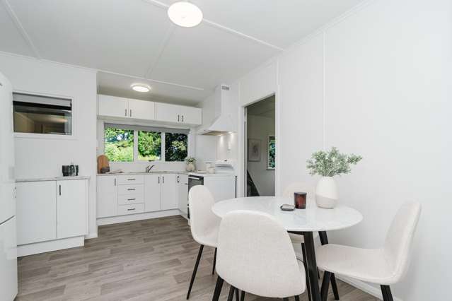 201 & 201A Hakanoa Street Huntly_4