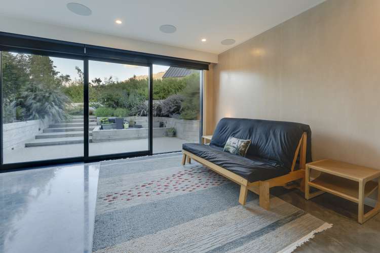 2 Falconer Rise Jacks Point_14