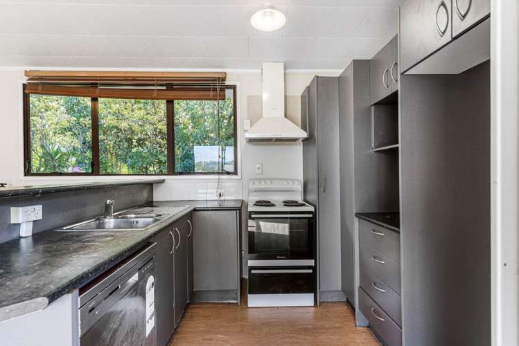 32 Nandana Drive Glen Eden_1