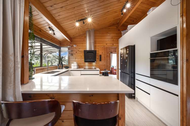 12 Channing Crescent Botany Downs_12