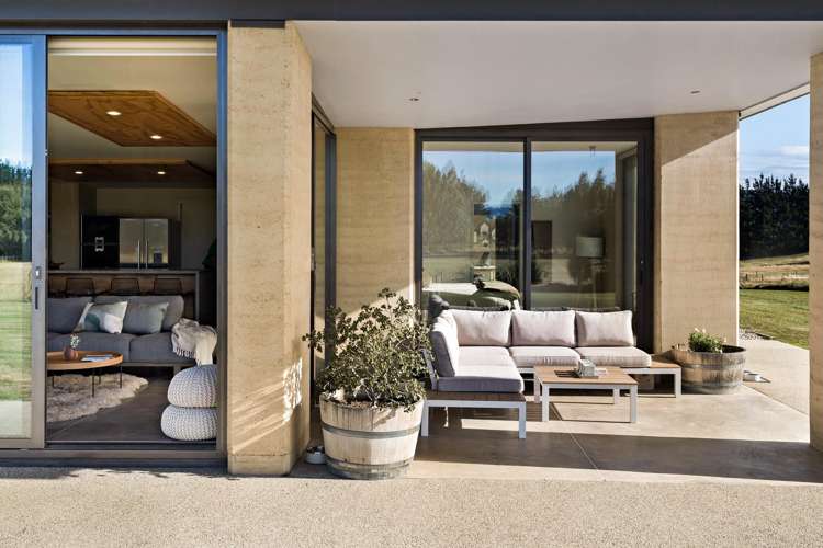 197 Loess Lane Hawea Flat_21