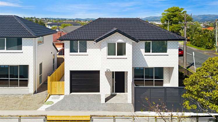 14b Kirrie Avenue Te Atatu South_16