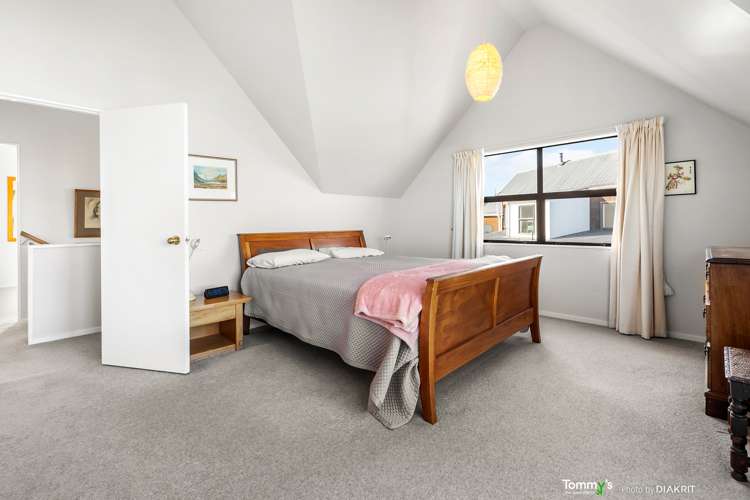 17b Bowes Crescent Strathmore Park_13