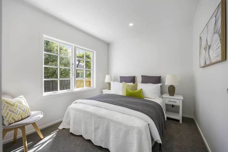 2/7 Hawkins Street Meadowbank_13