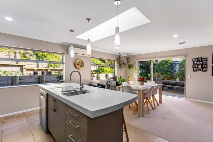 14 Leanne Way Waikanae Beach_10