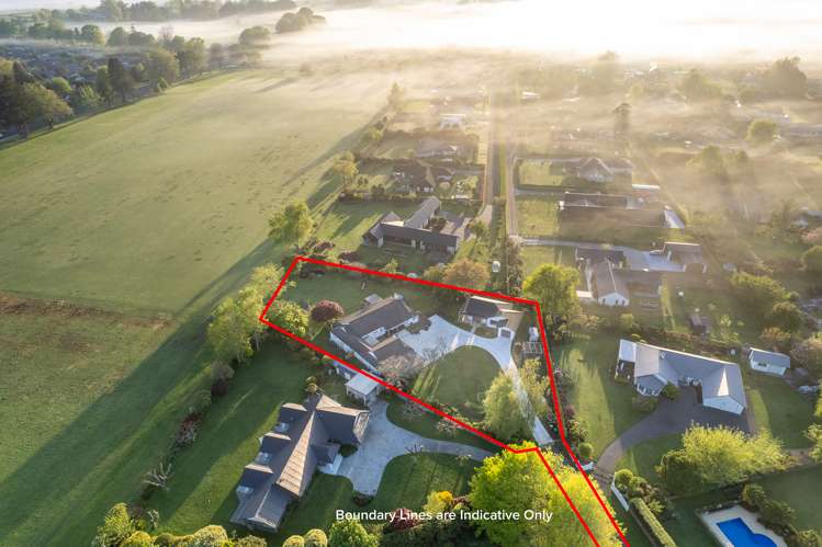 16 Cowley Drive Leamington_40