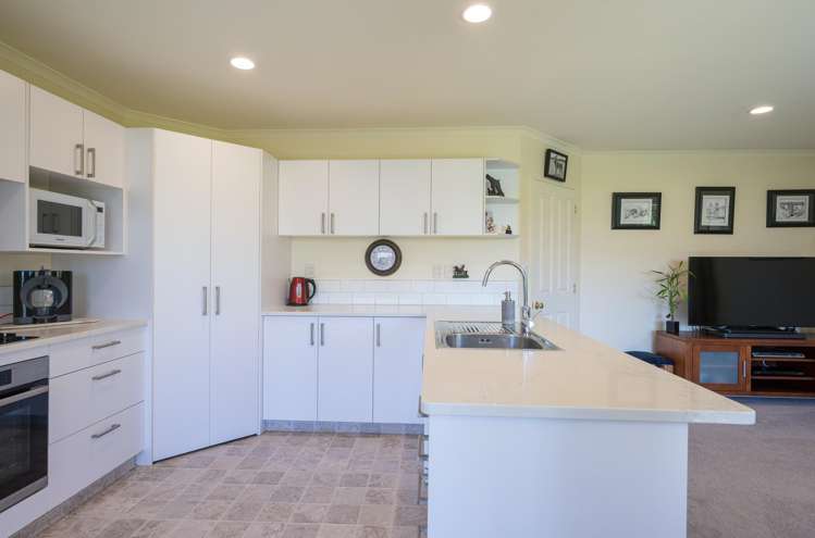 8 Aspen Place Stoke_4