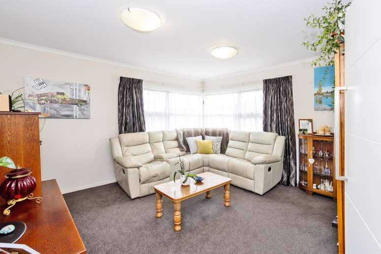 21 Sunrise Drive Seaward Bush_7