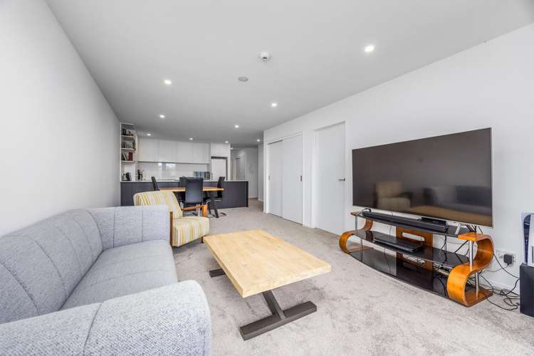 57/8 Thompson Park Road Mount Wellington_3