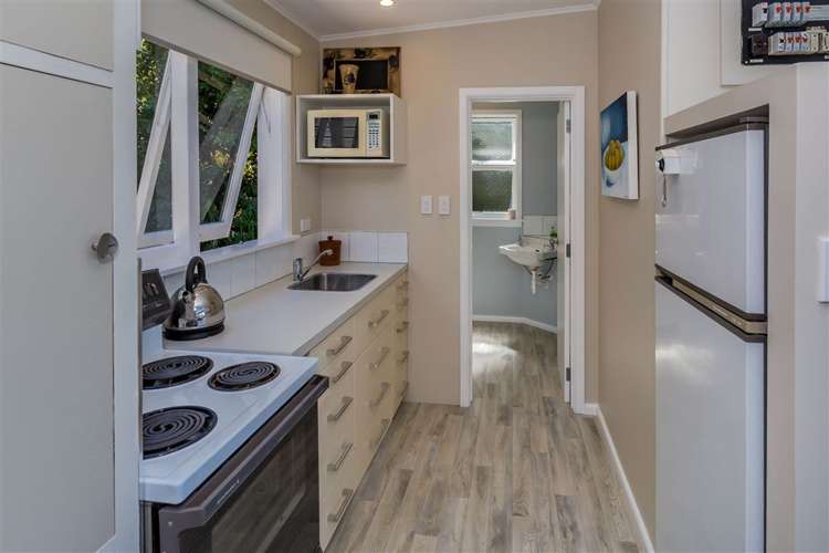 8 Lukes Road Little Akaloa_17