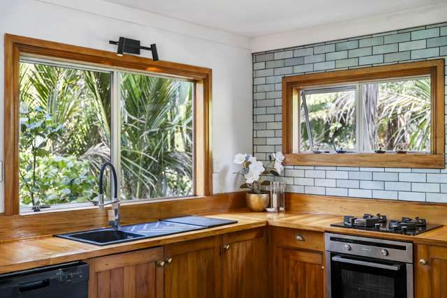 Private Native Forest Retreat