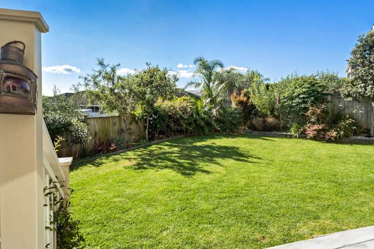 4 Fantail Crescent Maraetai_12