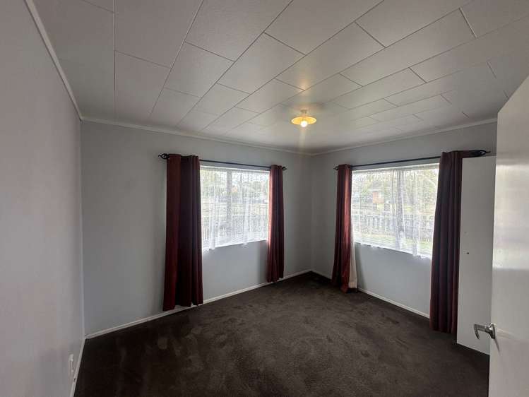 7 Holland Street Pukekohe_7