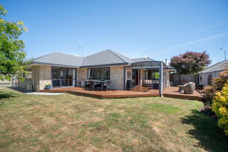 147 Pacific Drive Fitzherbert_12