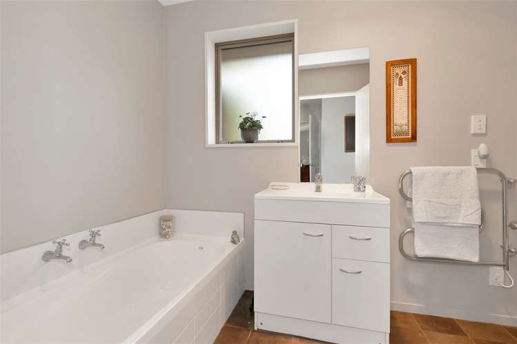 11b Ropley Street Amberley_13