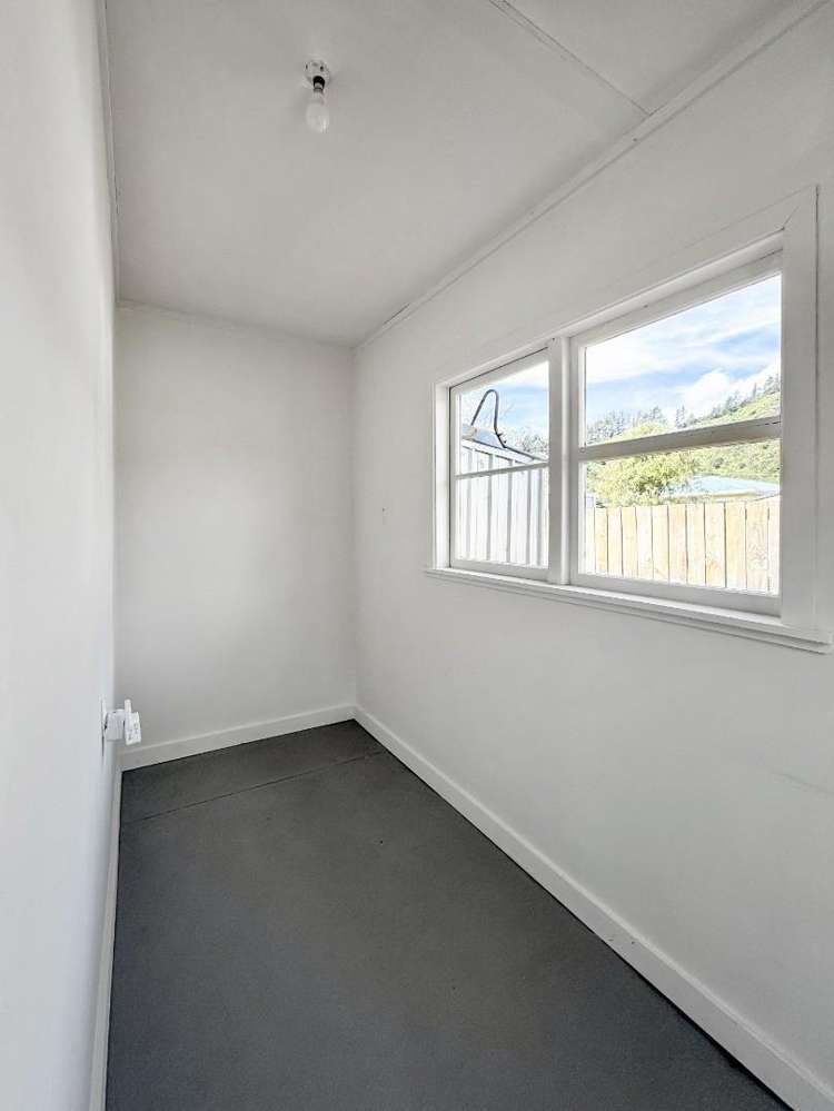  63 Wood Street Wainuiomata_17